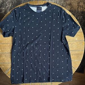 Denim & Flower Navy Tee with palm trees